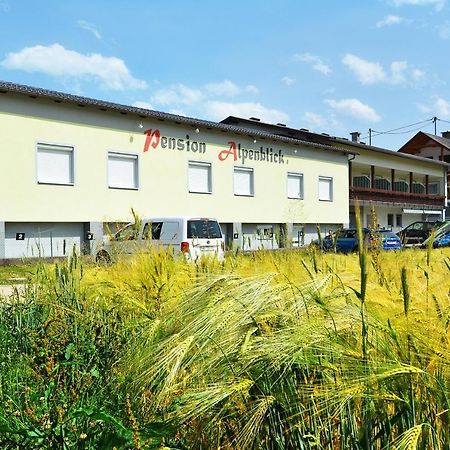 Alpenblick - Modernes Und Grosszuegiges Apartment Villach Eksteriør billede