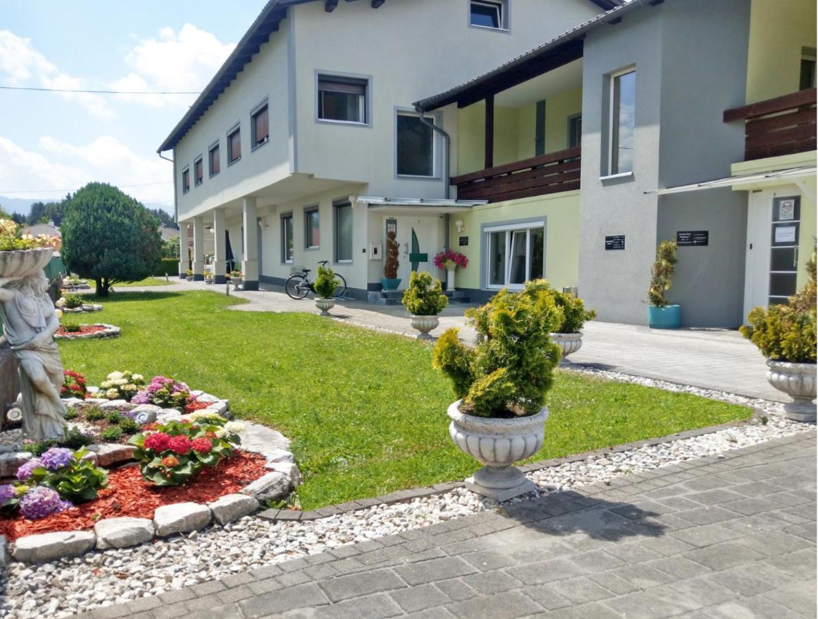 Alpenblick - Modernes Und Grosszuegiges Apartment Villach Eksteriør billede